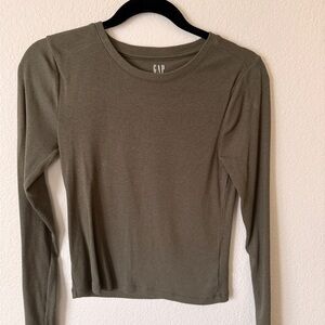 GAP Olive Long Sleeve Women's Tee